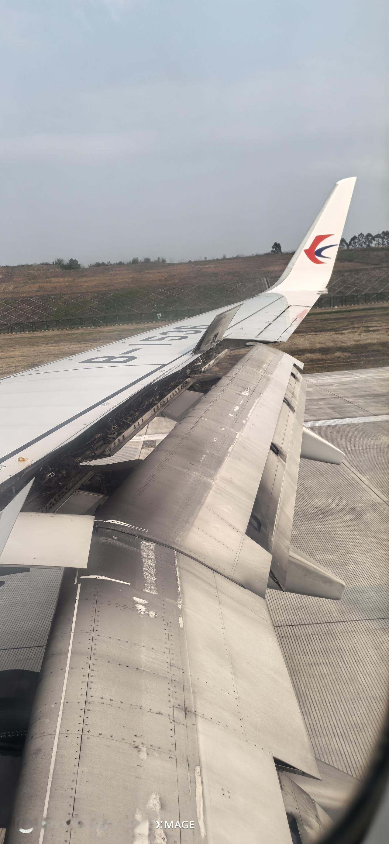 这是起飞还是下降状态？
搞不明白，请老乘客指点下。