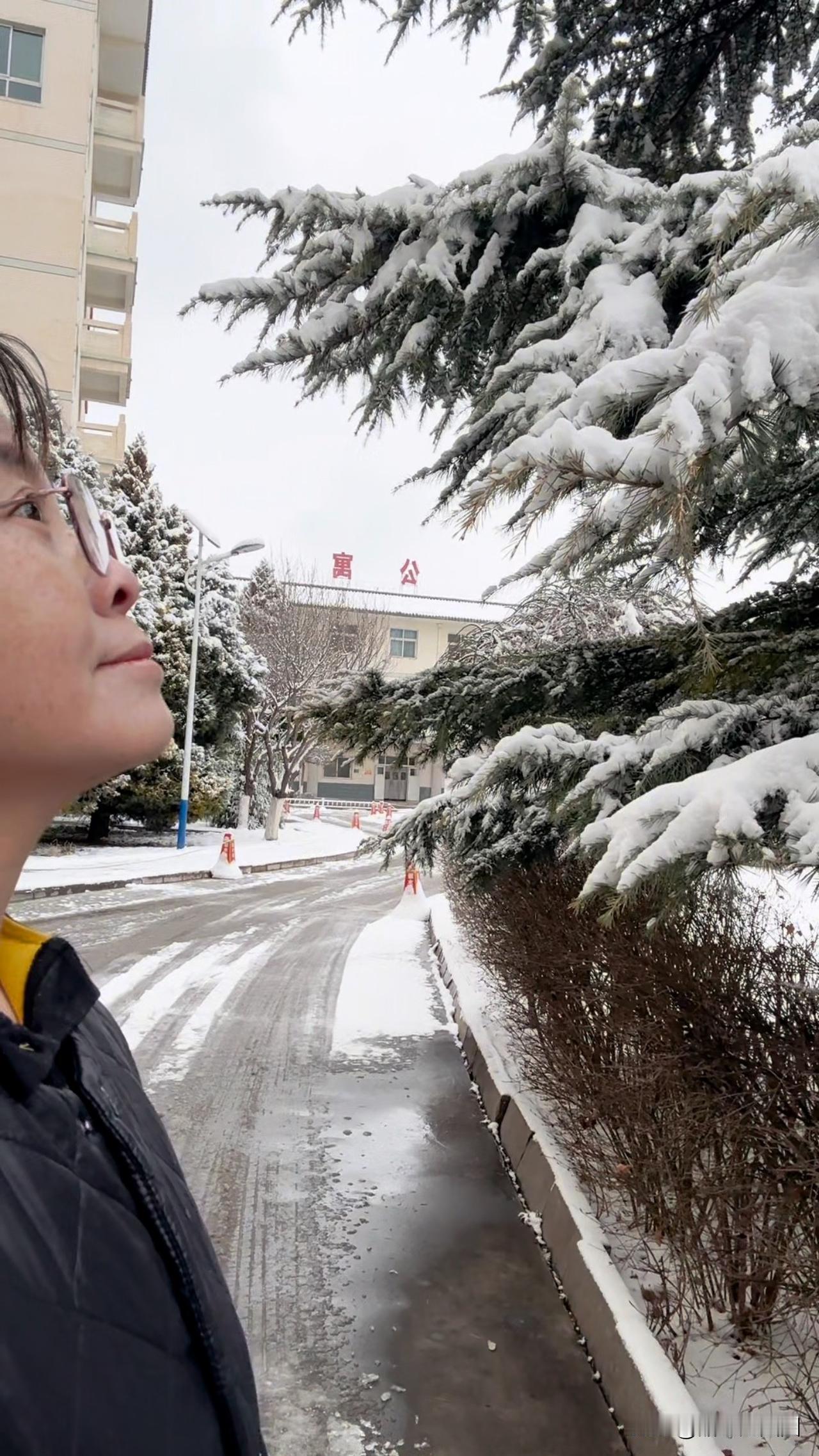 为了孩子，我可以放下所有骄傲，愿意卑微，愿意低头，愿意双膝跪地祈求，愿意付出一切