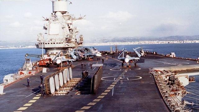 在俄罗斯与北约之间，乌克兰最明智的选择，是不偏不倚，左右逢源。和二战时的波兰一样