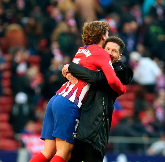 西蒙尼和格列兹曼都是马竞的传奇，他们惺惺相惜，既是师徒也是兄弟，赢球和冠军固然重