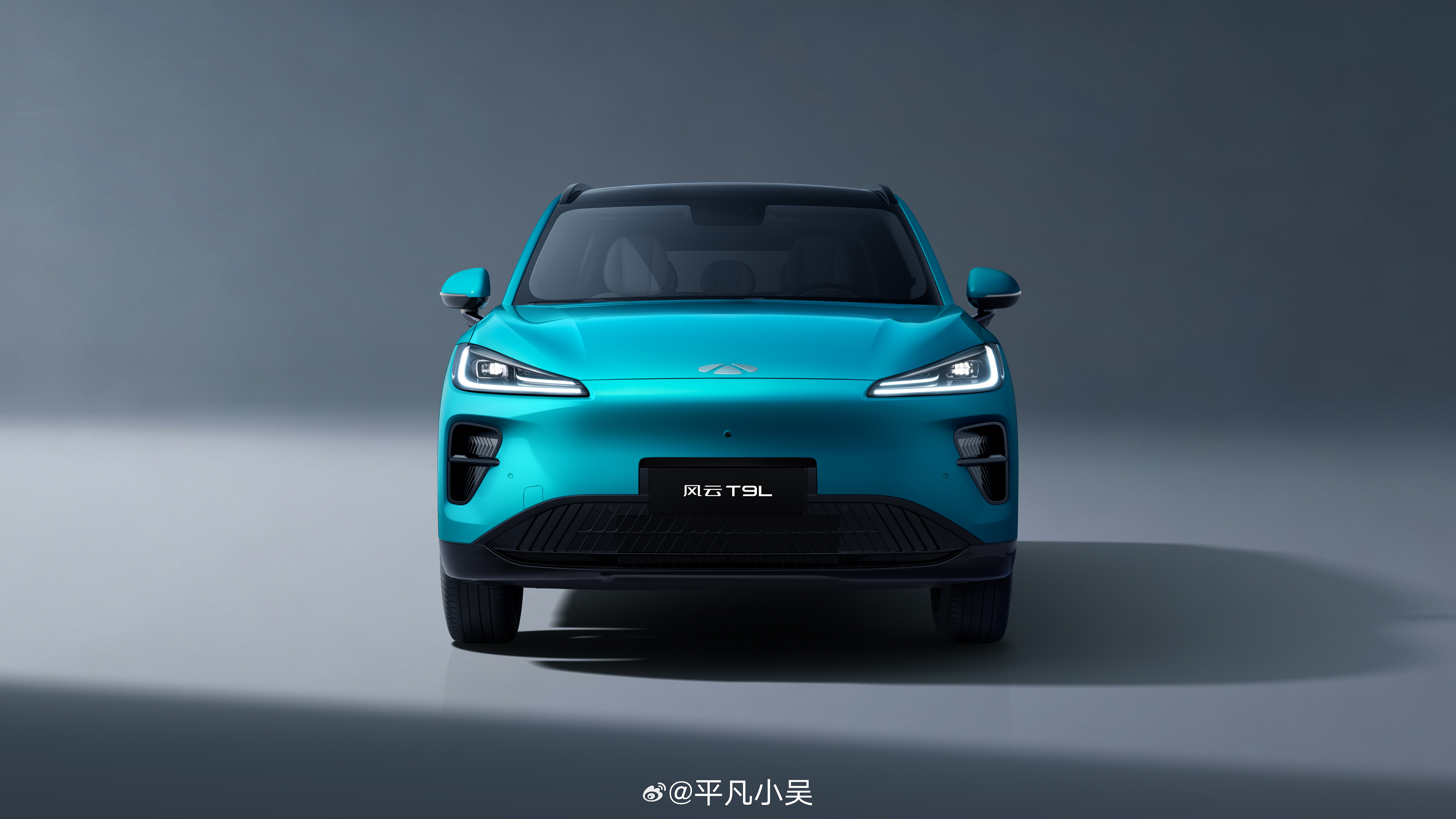 今天的奇瑞风云之夜，比起一款新车的亮相，小吴更在意的是它背后，中国品牌造车逻辑的