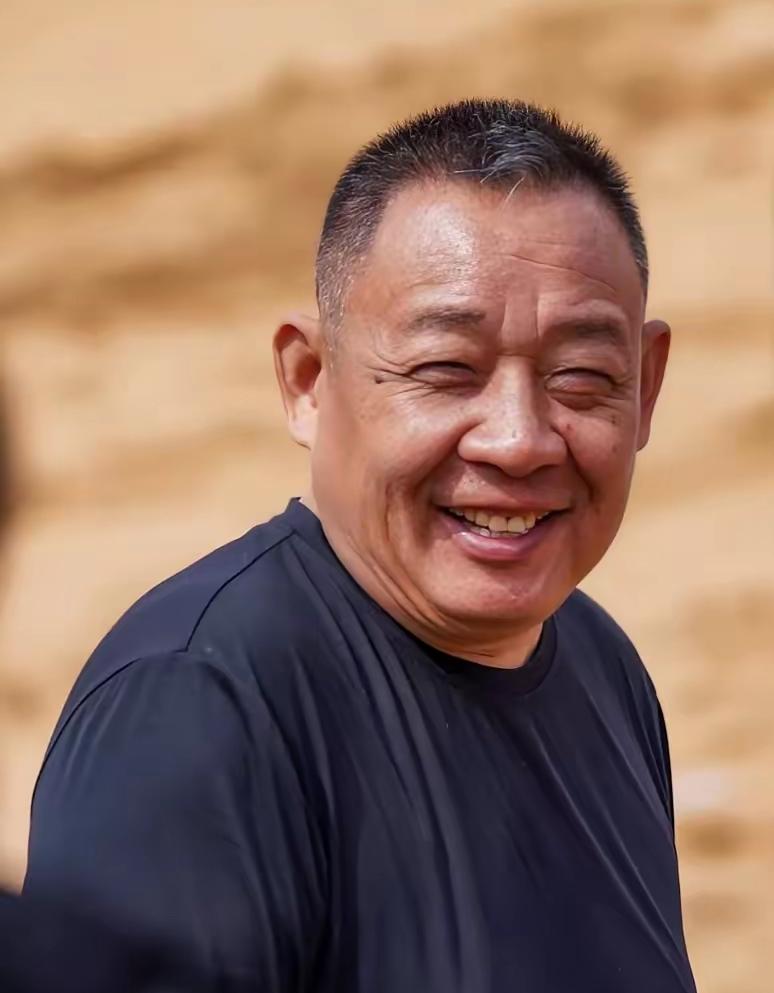于东来是我比较敬佩的人，但我并不是认可他的所有态度和三观，比如他劝中国人忘记日本