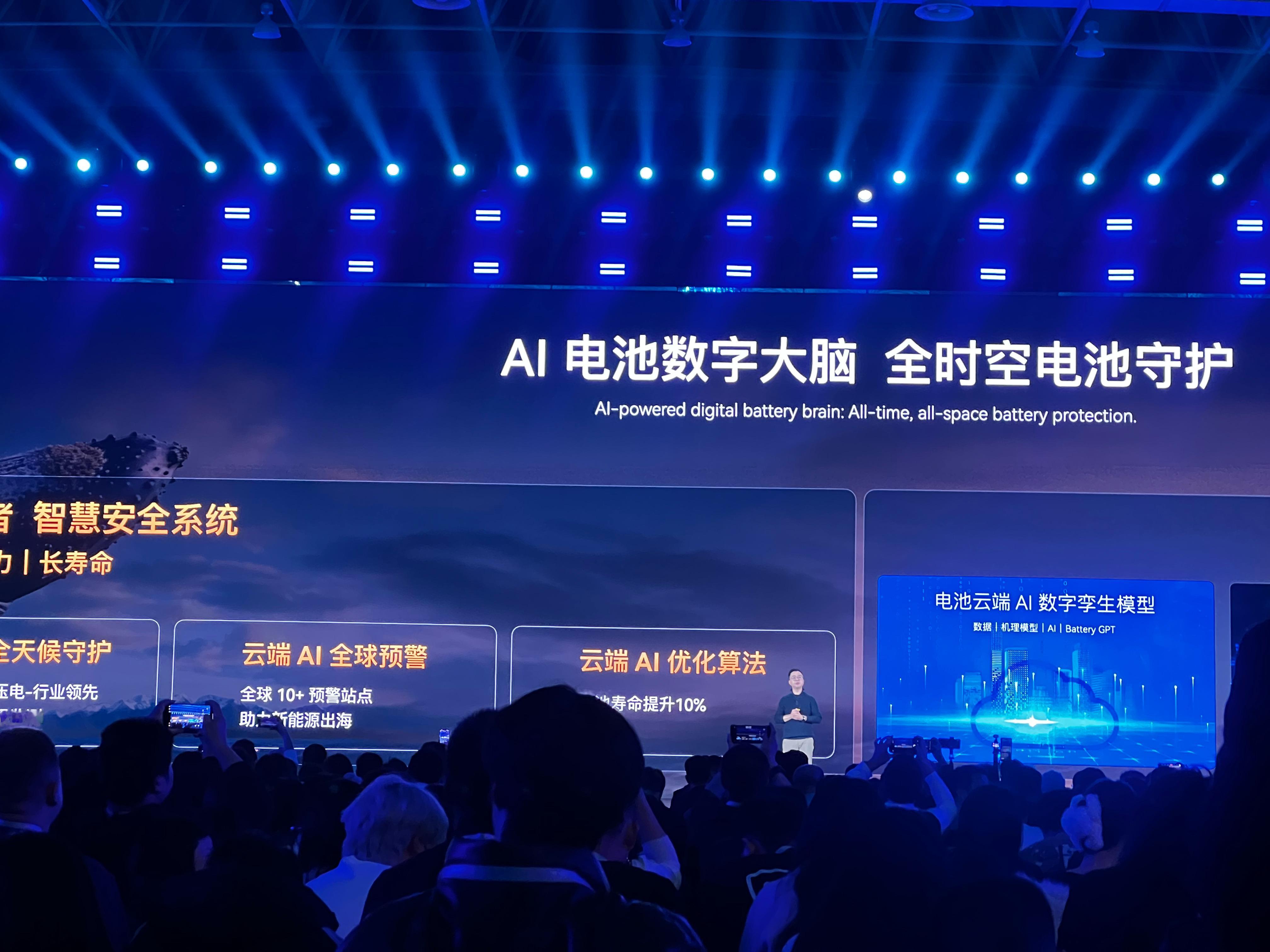 昨天和聊，最近我自己在高强度用 AI 工作，用的是那种百家饭都吃的“多模型协作”