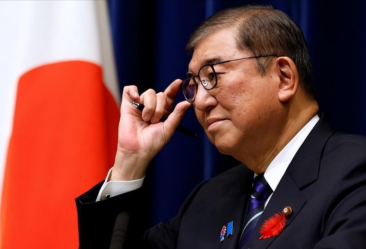 石破茂面对电视采访，透露了他23年前和李光耀的一次谈话记录。内容非常发人深思，甚