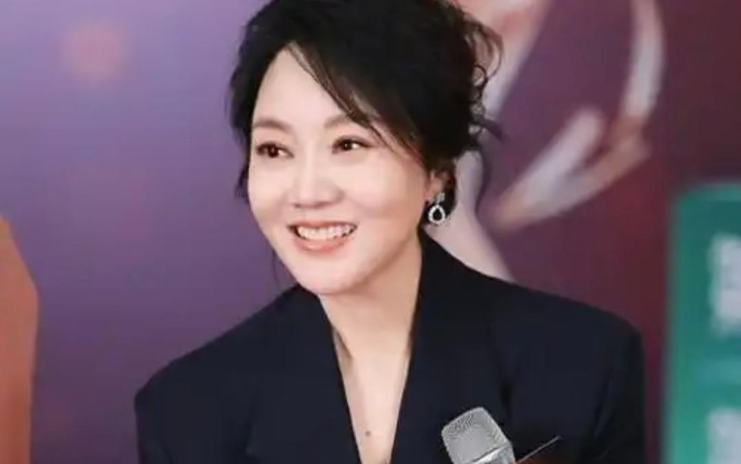 在期待：闫妮下一个大奖，会是什么？

从武林外传。
小巷人家

应该没有人没看过