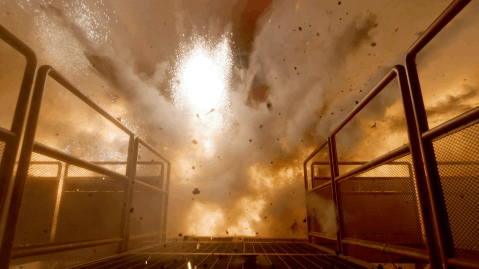 蛟龙行动潜艇一眼万年 大年初一，走进《蛟龙行动》的世界，看 0 经验打造的潜艇如