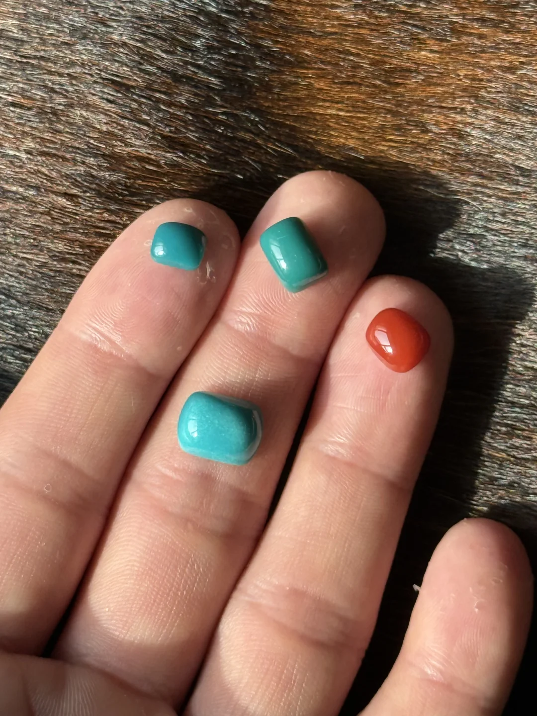 最近刚学到的一个梗，原来这些裸石就叫🐣。