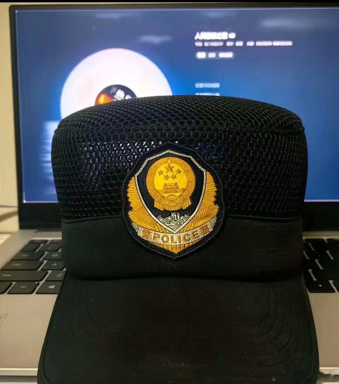 据说这是实验中的25式警服的夏季帽子，大家怎么看？ ​​​