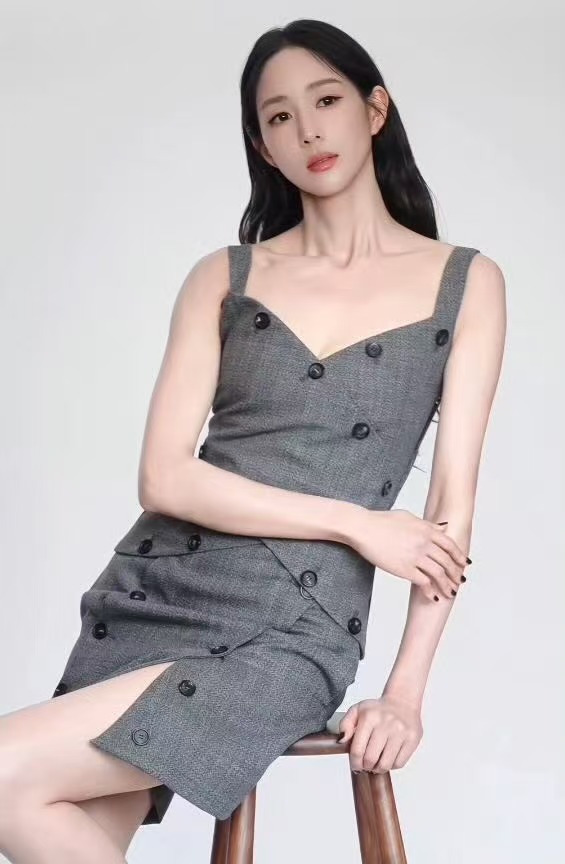 张钧甯怎么还长这样张钧甯你是吃了防腐剂吗 20年前看她是这样，20年后看她还这样