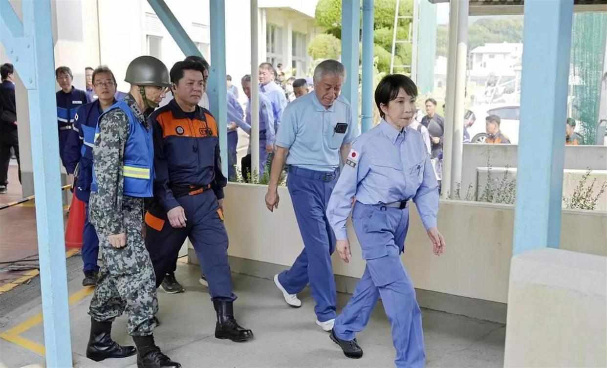 高市早苗接下来要坐不住了！独立记者甩出铁证，揭露她在熊本灾区竟然只待了短短3分钟