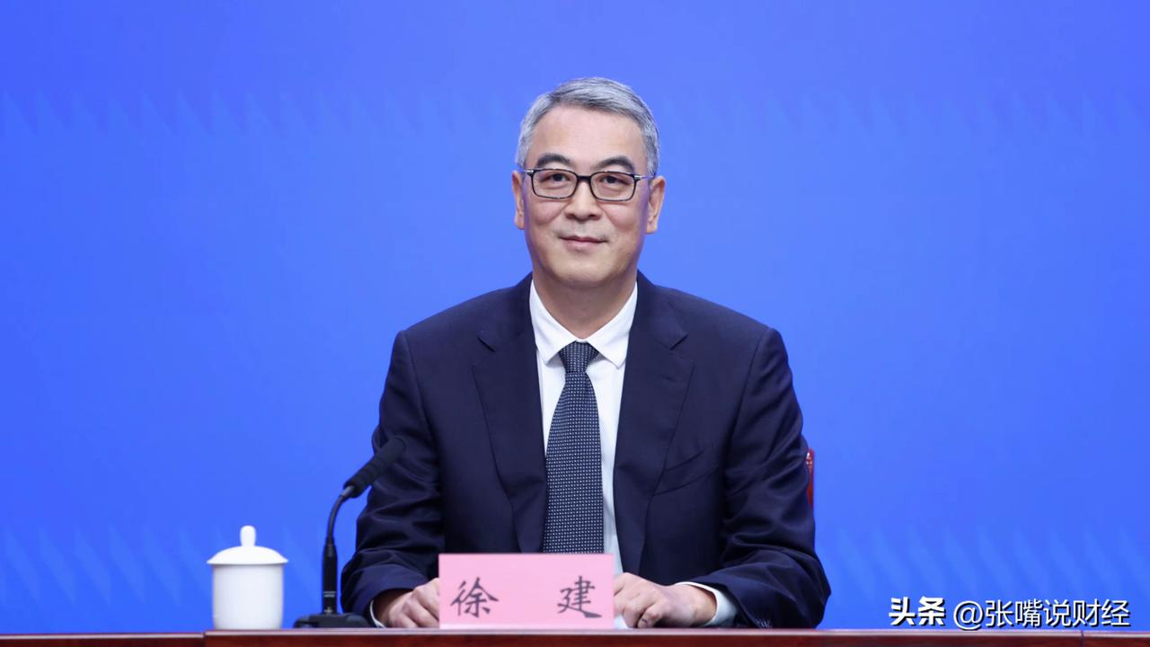 在罗蔺被查5个多月后，两江新区一把手空缺得以补位，由重庆市委常委、副市长徐建出任