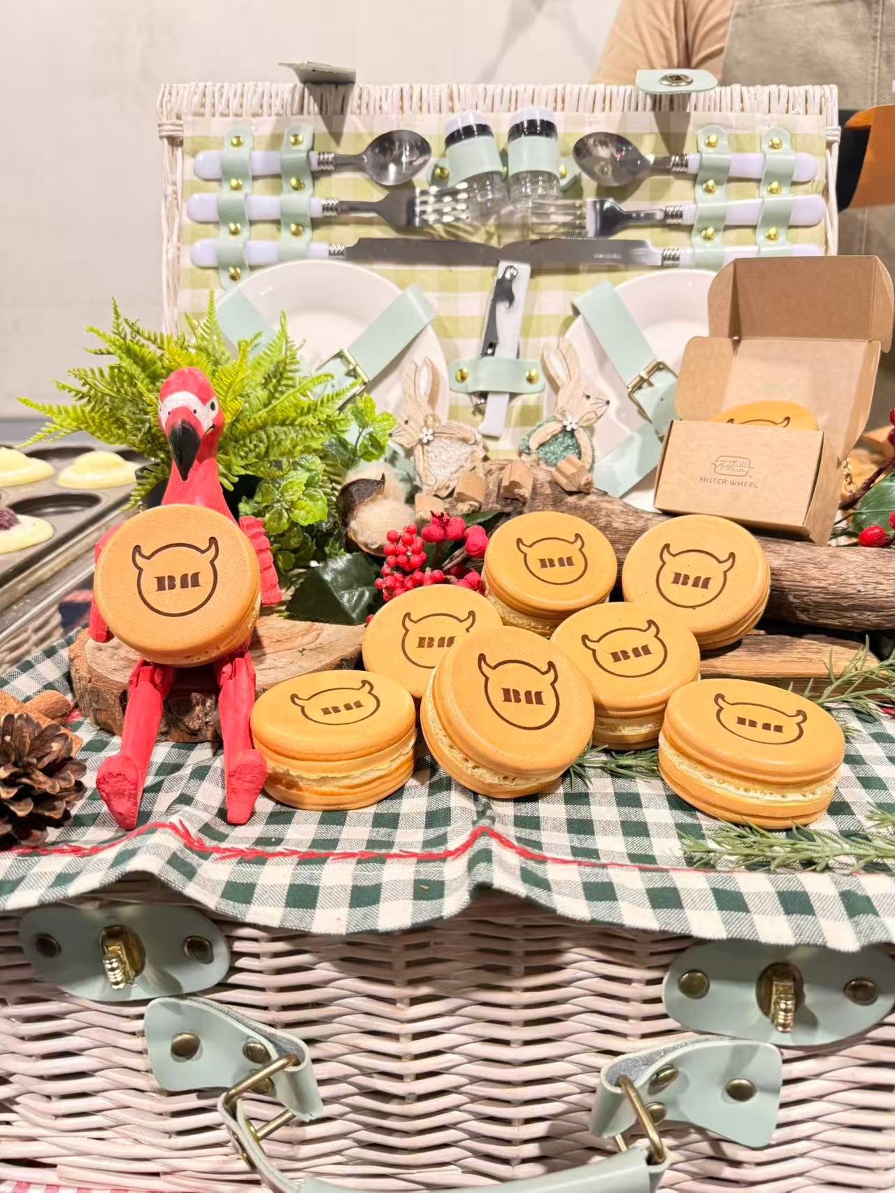 babymonster后台是中华小吃街 babymonster后台是中华小吃街，