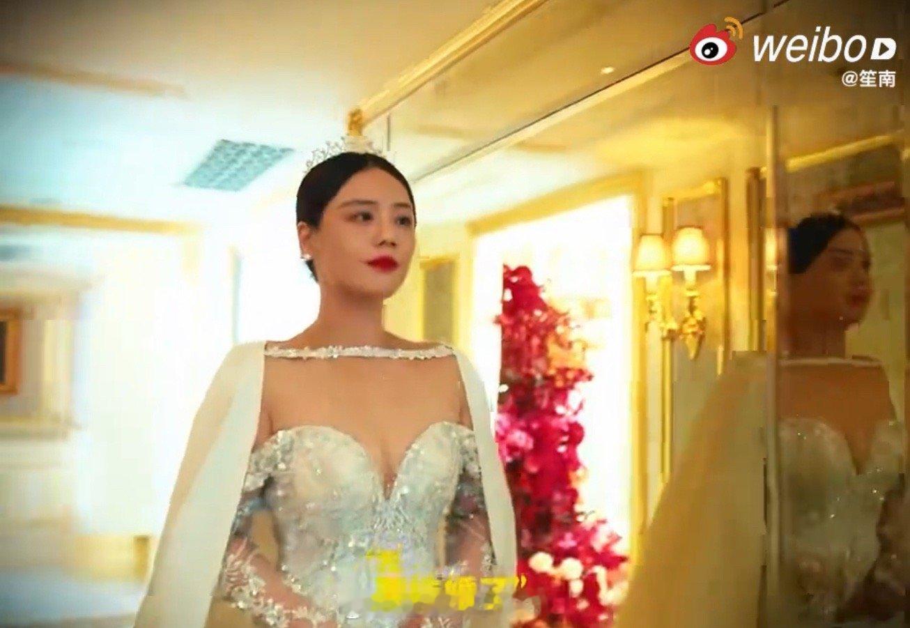 马思纯34秒视频换了18套造型 马思纯用实力诠释了“一人千面”。在这密集的造型轰