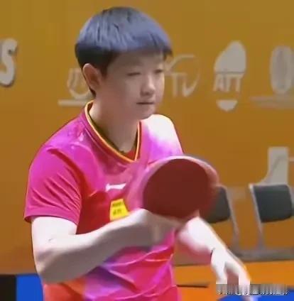 亚锦赛女团决赛，中国队遭遇了一场苦涩的失利，以1：3不敌日本队，丢掉了冠军宝座。