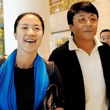 如果有人送你豪宅、送你金牌，这就一定代表他是在帮你吗？
 
如果有人一次送出几套