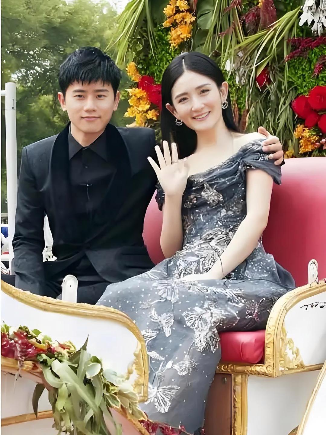 张杰和谢娜又给网友撒“狗粮”了秀恩爱了。
此前，谢娜在《乘风2026》节目直播时