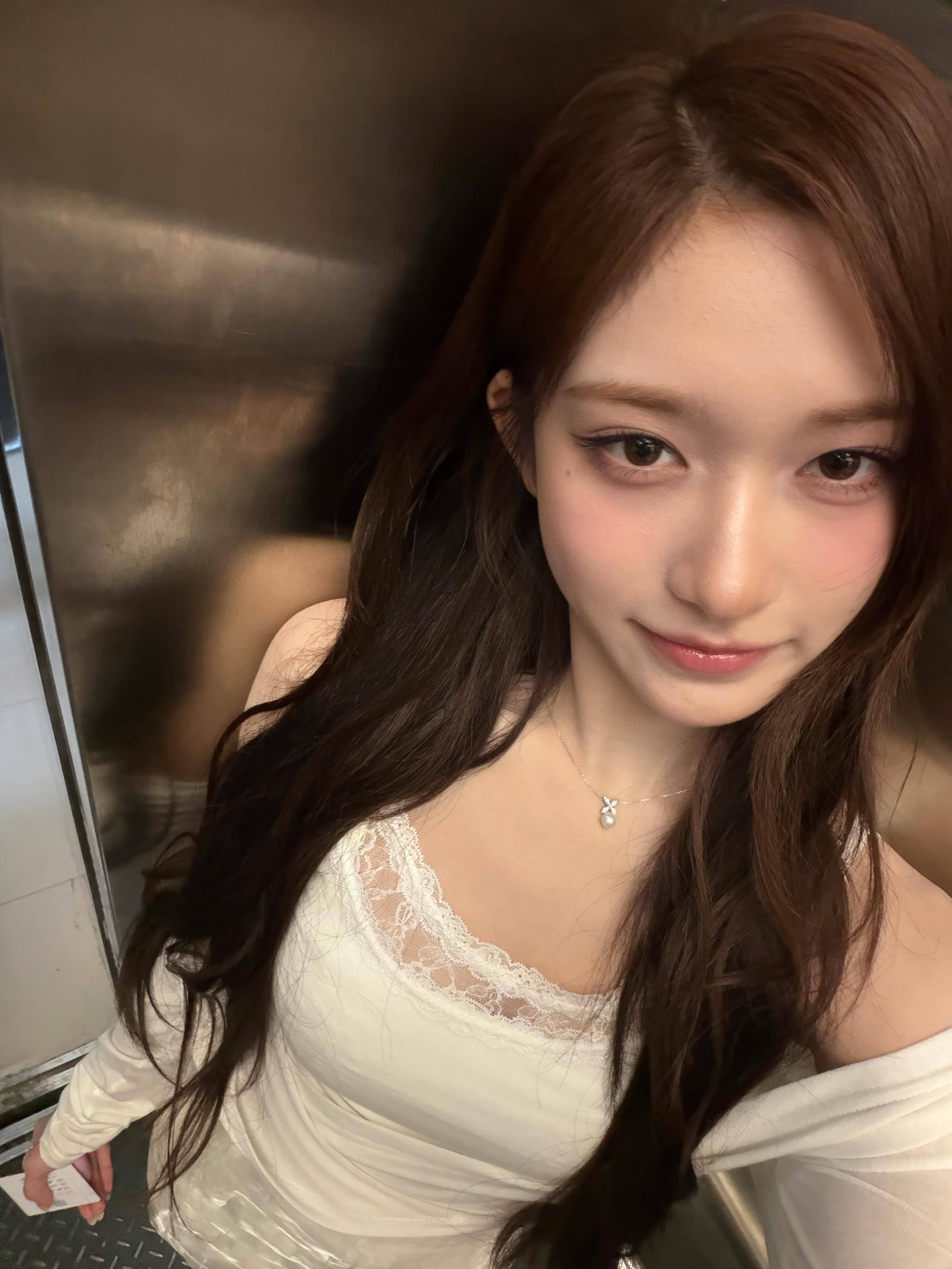 ive五团颜一 ✨ ive五团一 🐯 李瑞 260615【🐯ins更新】❤️