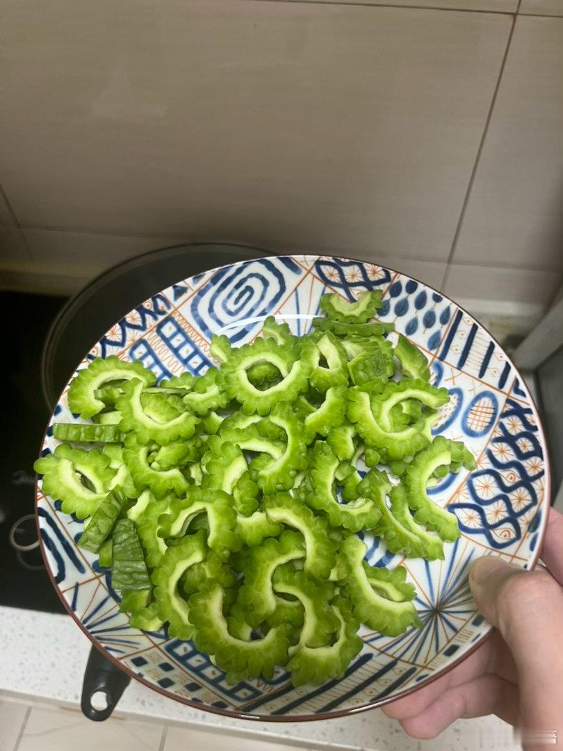 午饭，苦瓜 