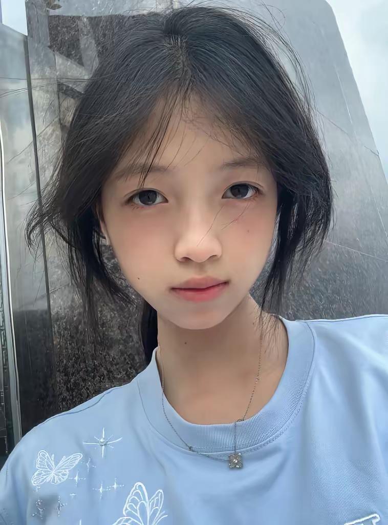 世界上最澄澈的事物 不过是遇见的第一眼