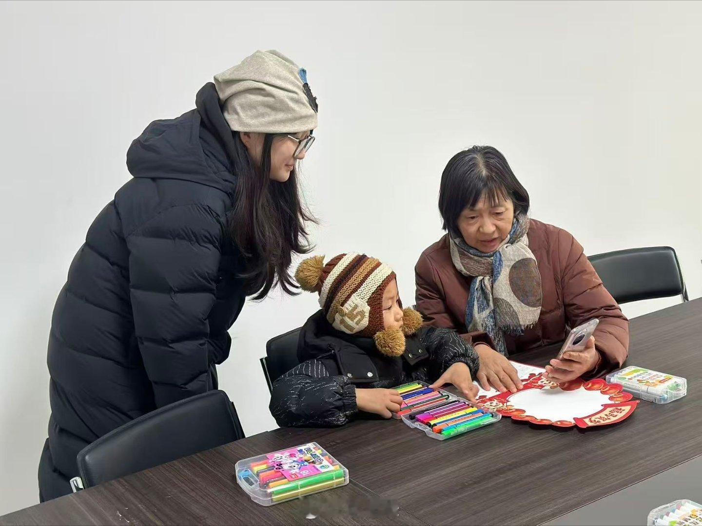 【绘新年日历，暖社区童心】山东学子寒假在行动寒假社会实践三下乡山东学子实践青春行