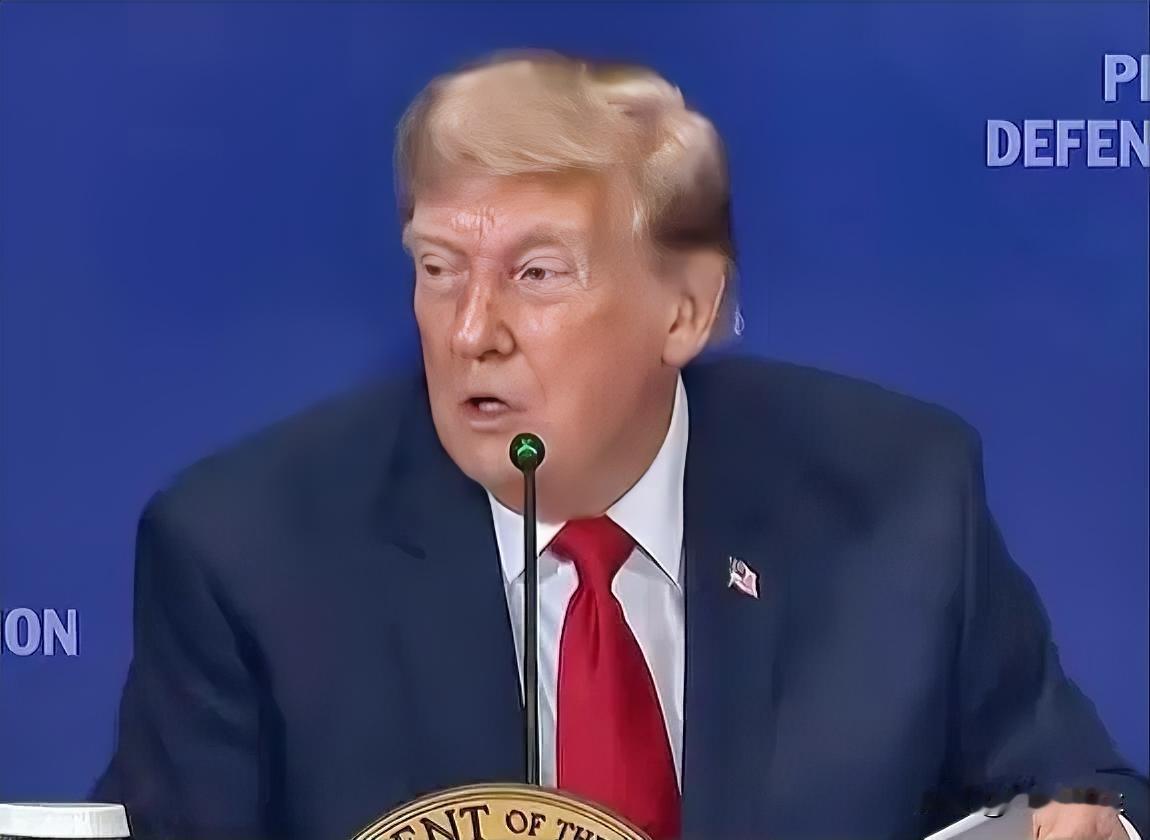 特朗普:“我主张把‘国防部’改回‘战争部’，‘国防’只是政治正确，我们以前靠‘战