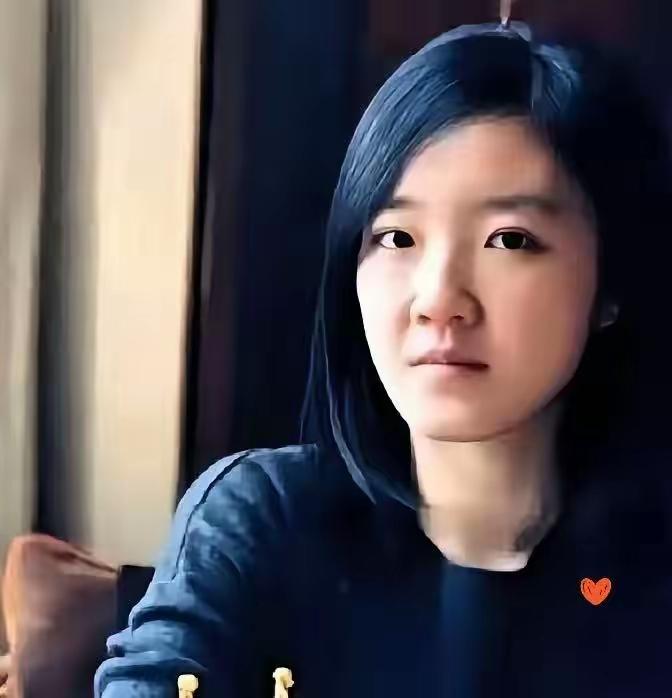 号外！号外！
黄芊芊突然宣布了，她不会为美国企业工作，而且已经两次拒绝了海外高薪