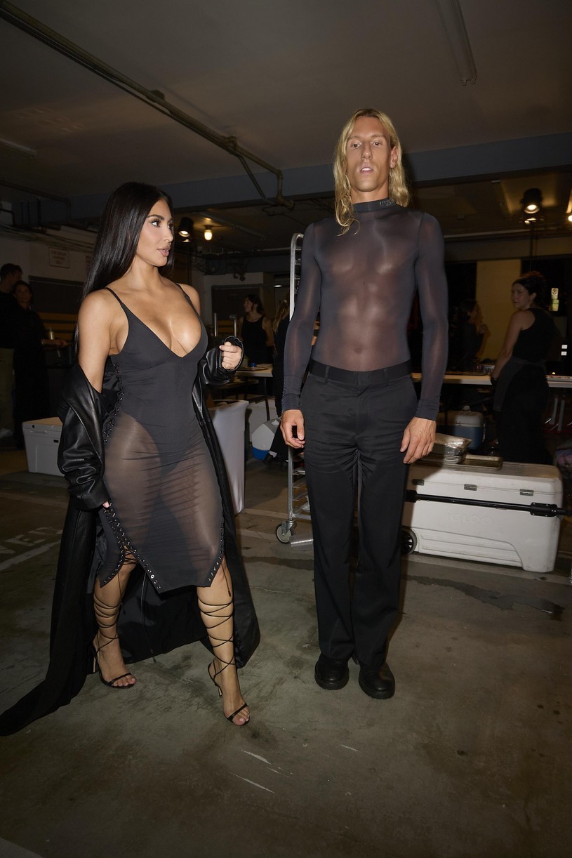 Kim Kardashian 25日洛杉矶外出 