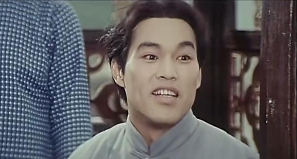 你还记得演员郑松茂吗？1979年八一厂出品的电影《二泉映月》里，他饰演民间音乐家