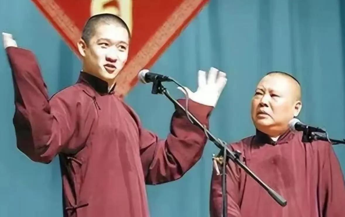 曹云金洗白十年
最后还是郭德纲扛下了所有。

曹云金这些年真的没蹭流量吗？事实也