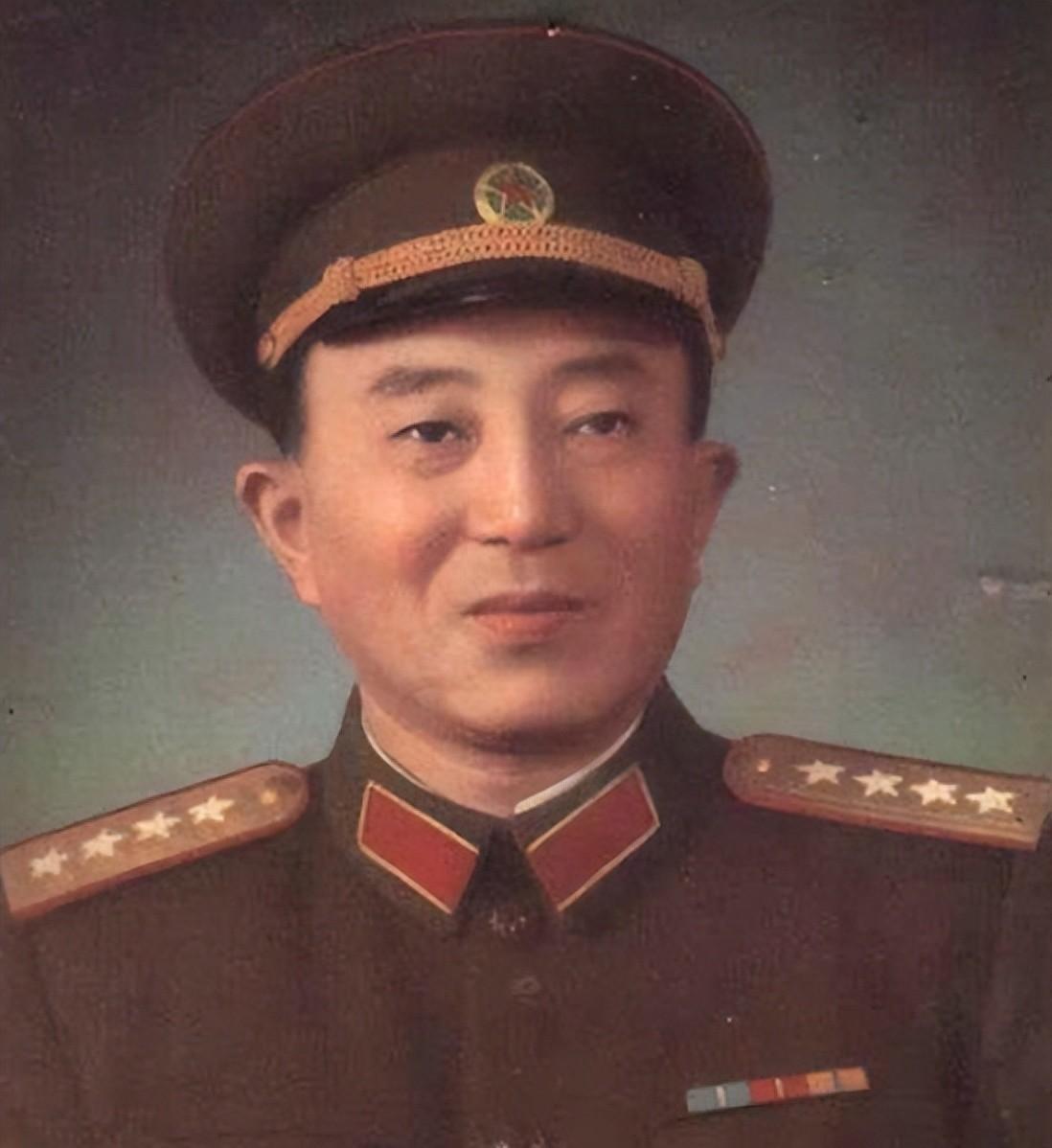 周恩来西安谈判期间，日谍乔装成牙医潜入试图刺探，罗瑞卿一句话揭露其身份，你认出墙