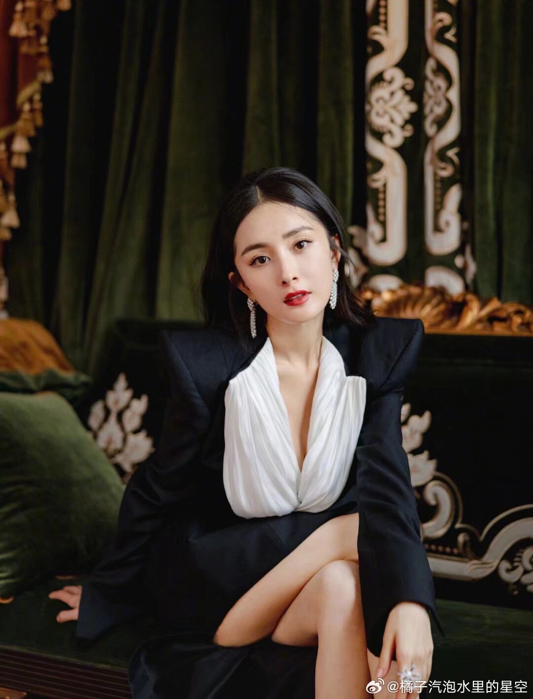杨幂  🦊杨幂宝家洁品牌全球代言人 “我始终希望自己能成为一个有口碑的演员，能