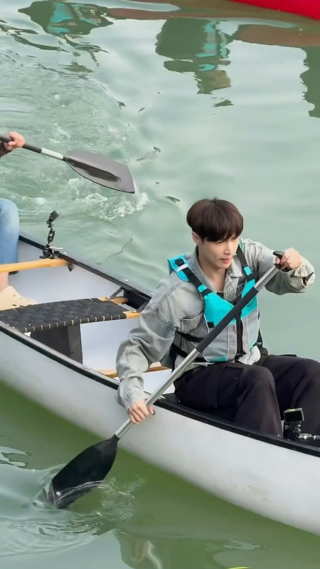 张艺兴划船路透向往的生活路途 ​​​