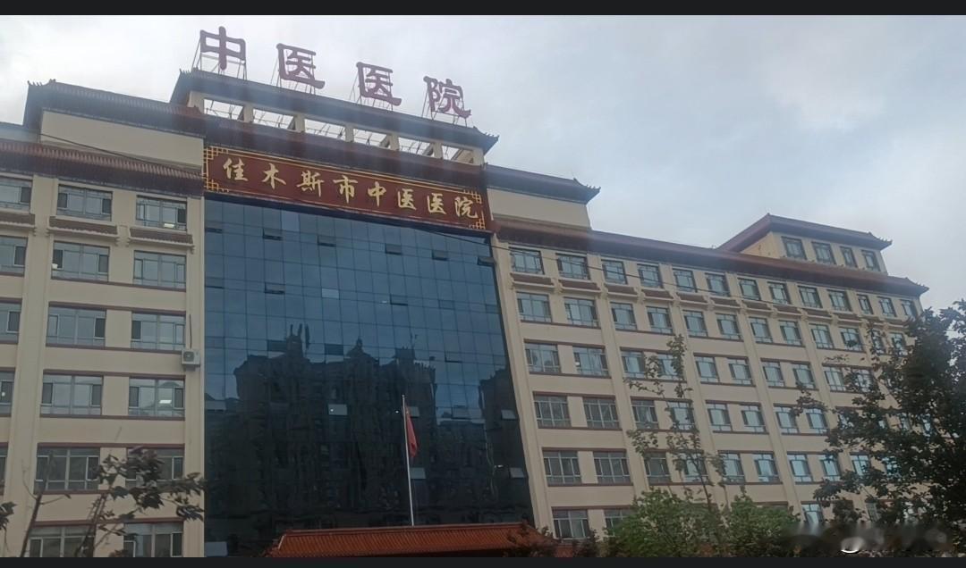 想下雨的感觉，南方都热了，唯独我们佳木斯凉快，这个季节来佳木斯旅游也是最舒服的。