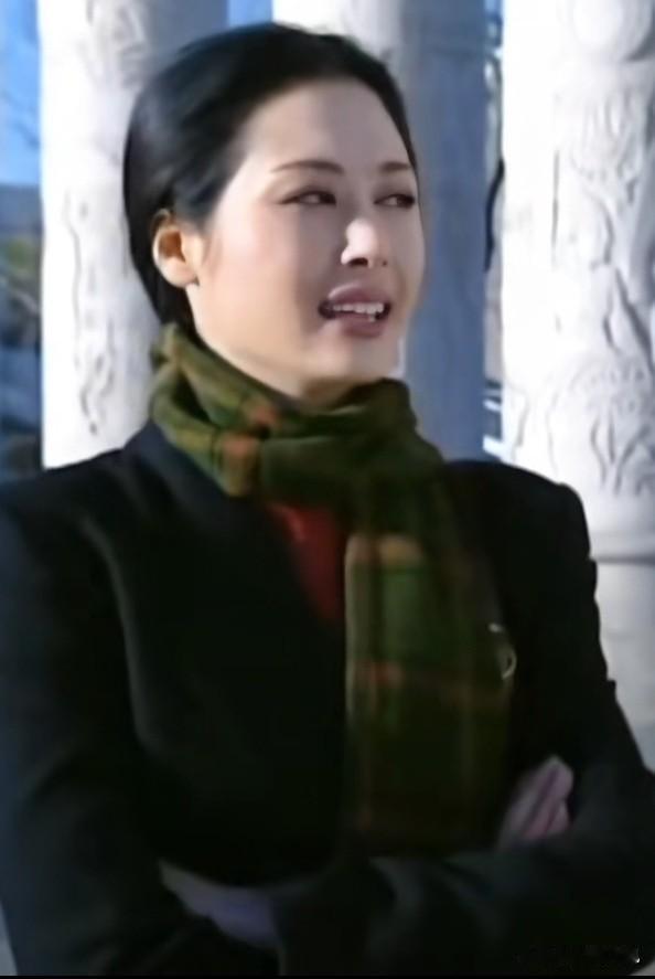 邓英，一个非常有“女人味”的女人。