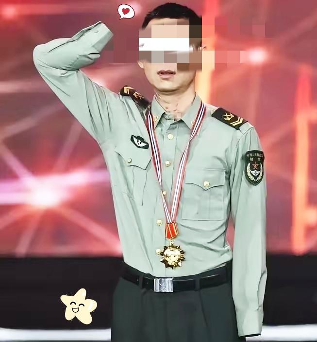 总有人爱给英雄算细账，房子多大、津贴多少、福利全免，一笔笔算得清清楚楚，却偏偏算