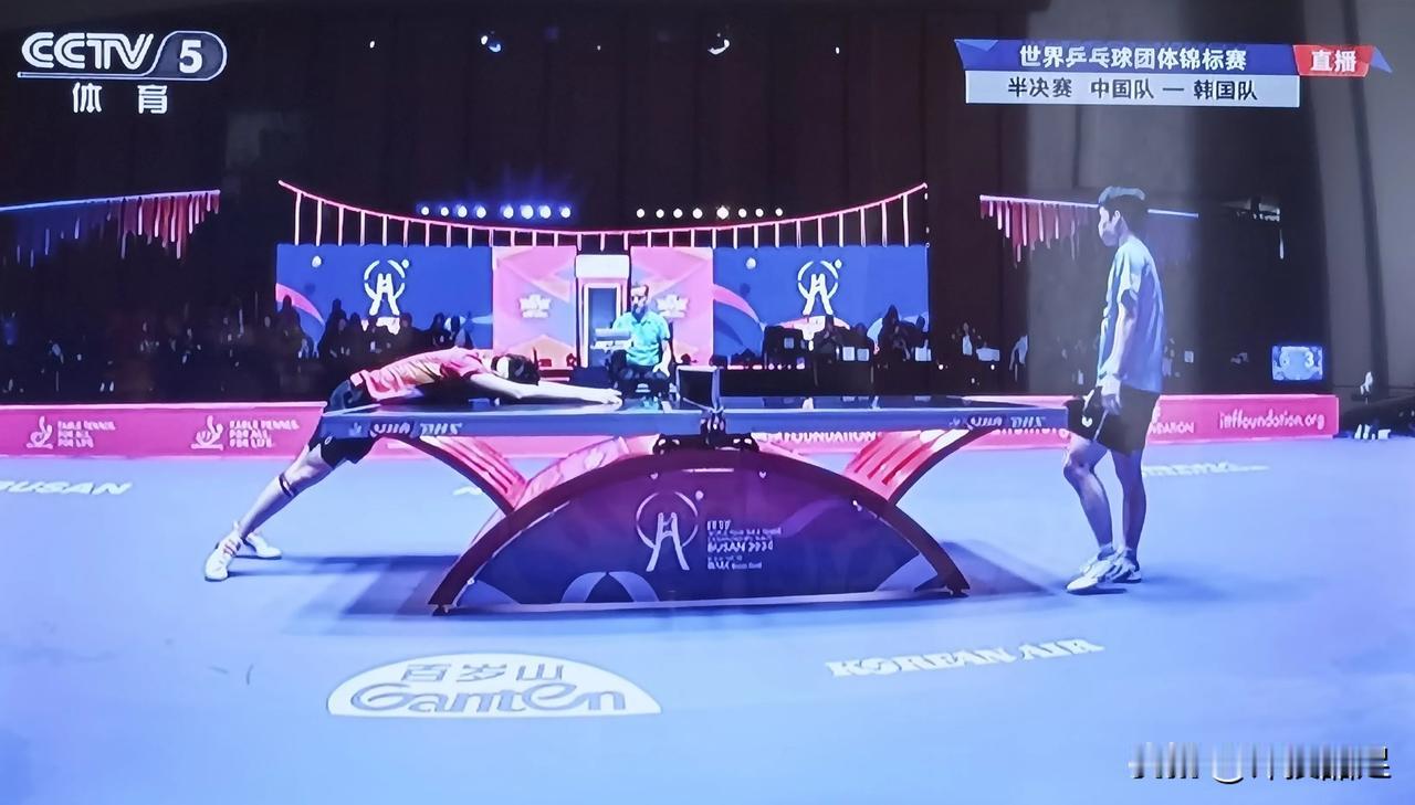 王楚钦丢了头阵，中国男乒半决赛0：1落后于韩国。有三个不争的事实：
1.男乒优势