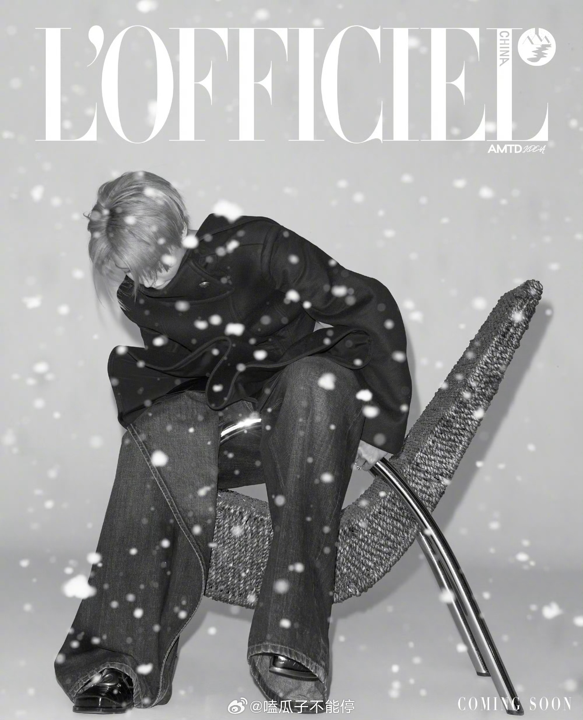 刘雨昕时装三月刊封面来了！她每次都可以把很复杂繁重的造型驾驭的特别好，有自己风格