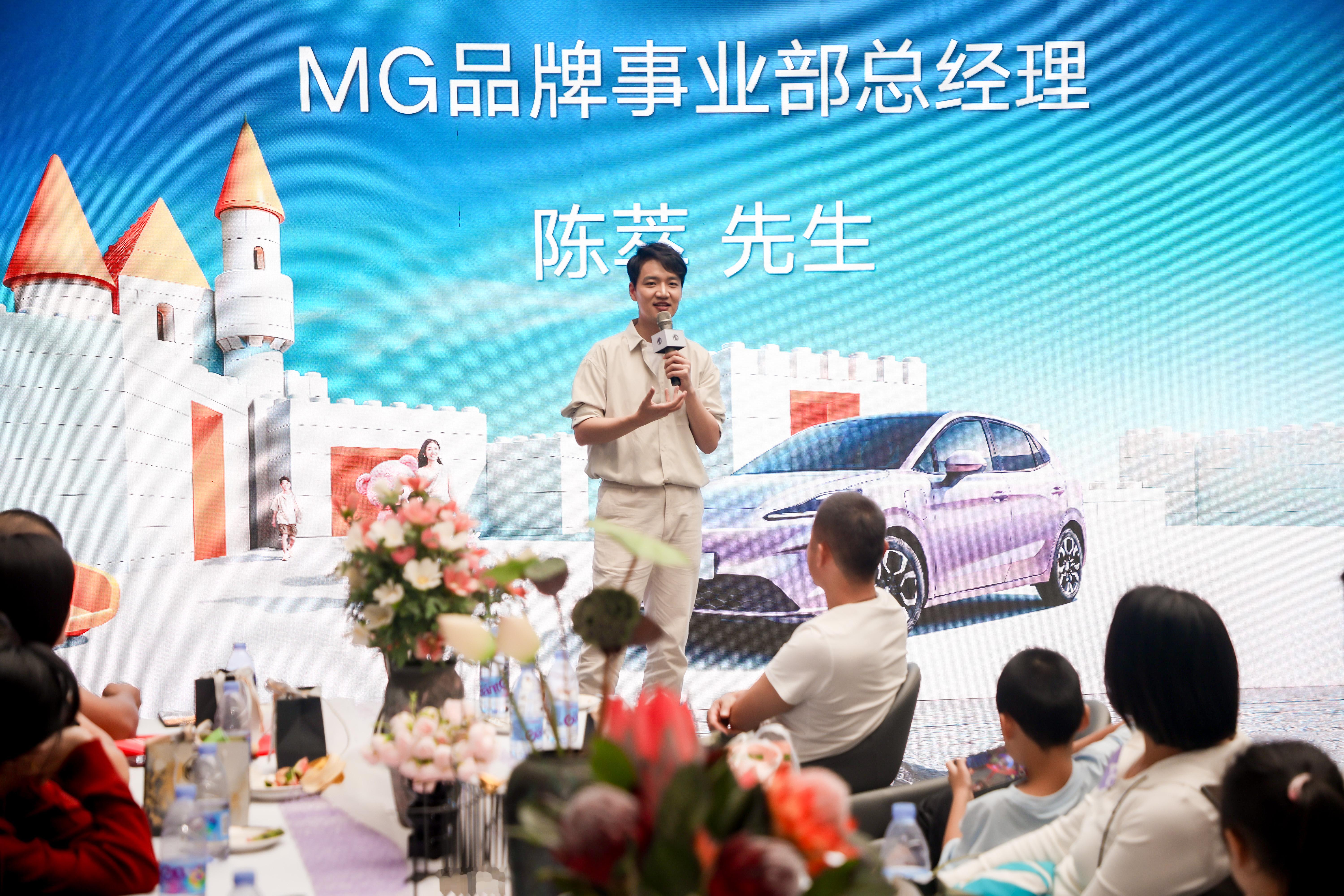 上市24天，MG4交付破万，MG总经理陈萃更是直接晒出系统后台订单数据。这样的底
