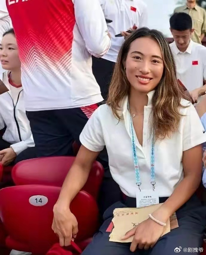 九三盛大阅兵！钟南山观礼，霍启刚姚明意外同框，郑钦文好兴奋啊！ ​​​