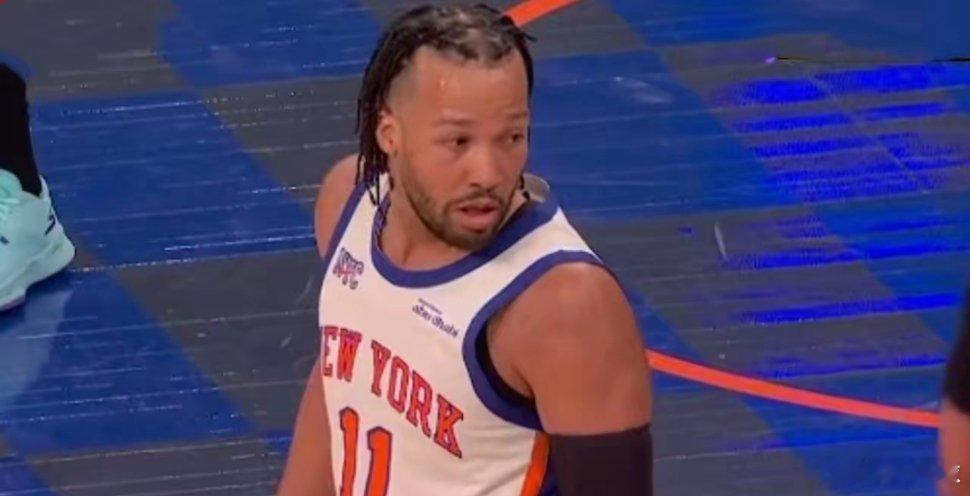 火箭vs尼克斯尼克斯打火箭打得太轻松了，都是双全明星球队差距怎么能那么大？纽约尼