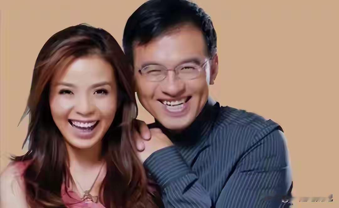 “51岁朱迅：结婚21年从未下厨，却被丈夫宠成最幸福的宝贝，这背后藏着怎样的爱情