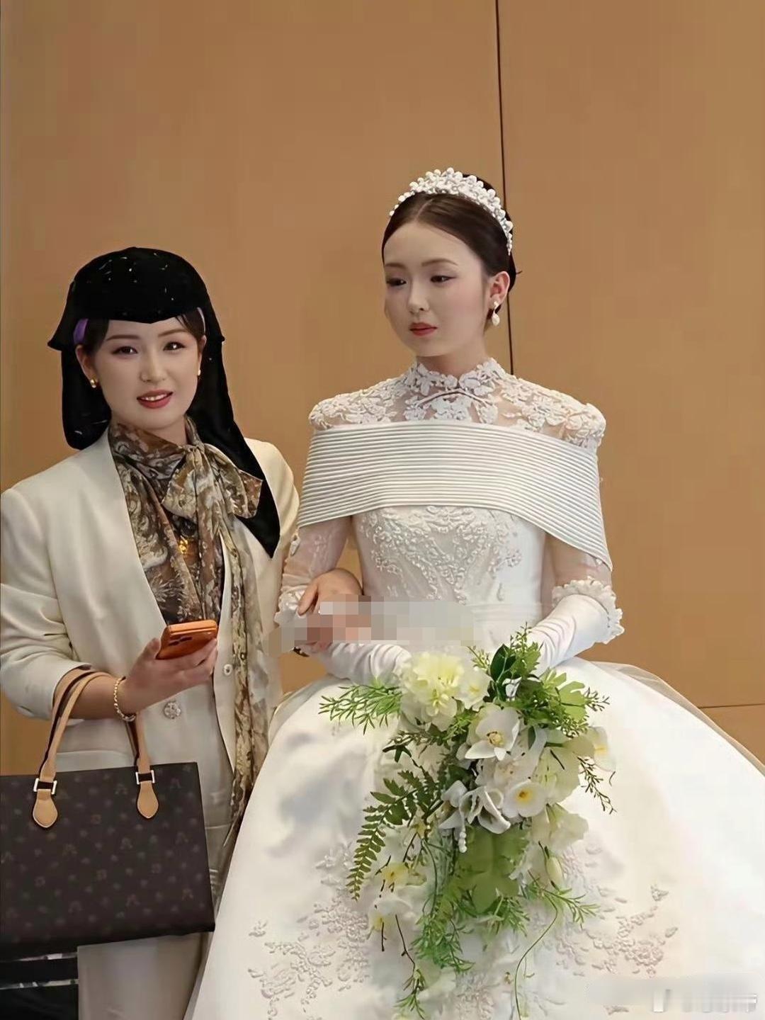 你敢信，新娘妈妈才32岁