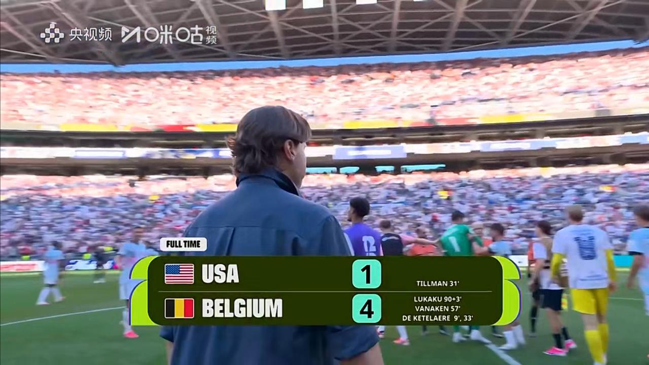 同样是世界杯的东道主，
同样是联合举办，
相对于02年韩日世界杯的韩国而言，
人