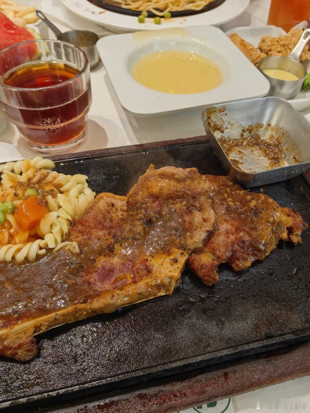 减肥的第一百天。逛来逛去，逛饿了。简简单单吃个牛排 厦门·厦门中山路步行街