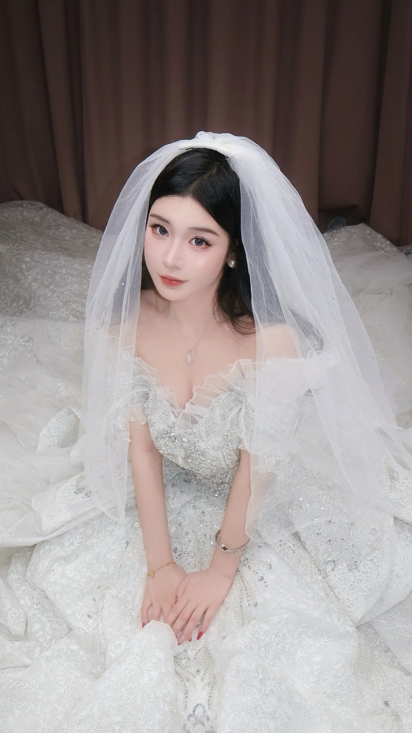 感觉友情是高于爱情的，爱情夹杂着性，但友情什么都不图，就图你这个人 ...