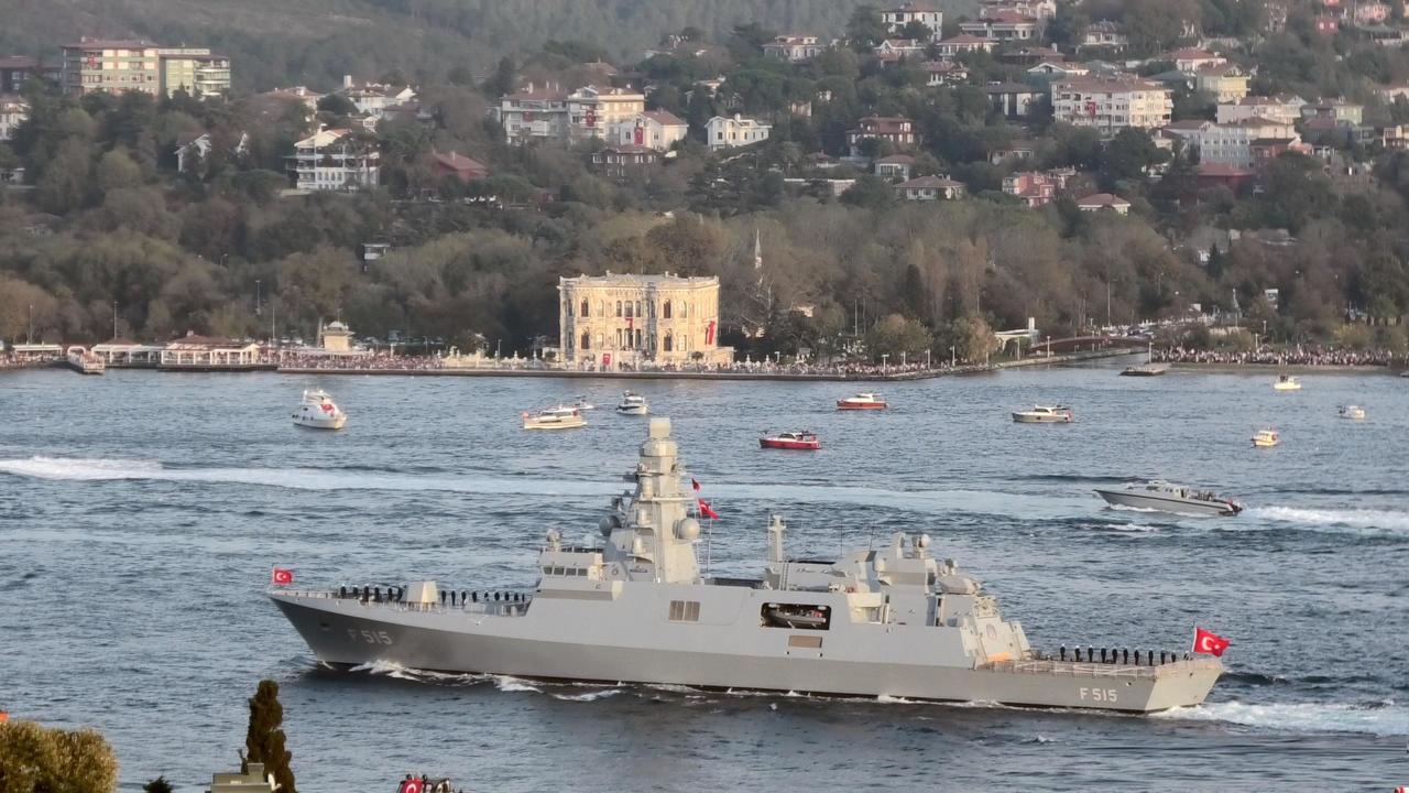 伊朗海军再次遭受重创，伊朗一艘军舰遭袭击，101人失踪，78人受伤。

3月4日