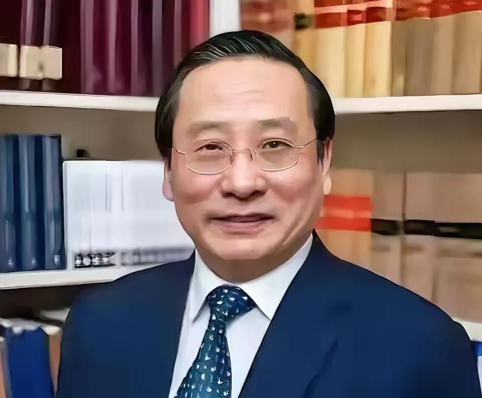 谁来管管高志凯？
​​网上流传段子调侃：
他去日本，就给日本安利东风21；
他去