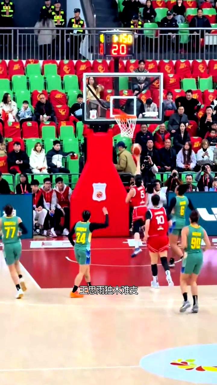 中国女篮世预赛大名单刚公布，李梦名字直接没影。
你看最近几场热身赛就知道，王思