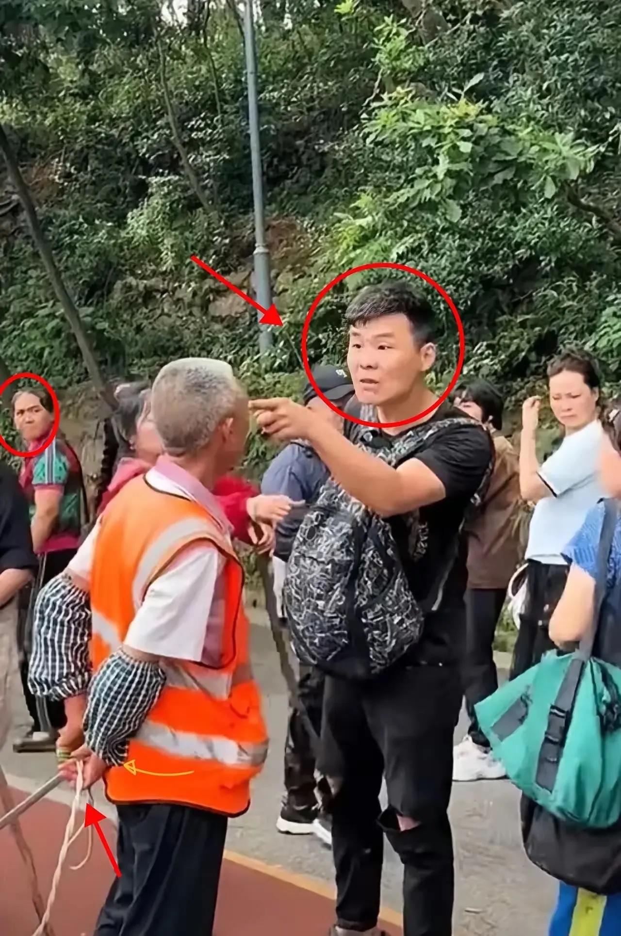 这个江苏南京的小伙子自信心爆棚，在贵阳说：“我是从江苏南京来的………”，言下之意