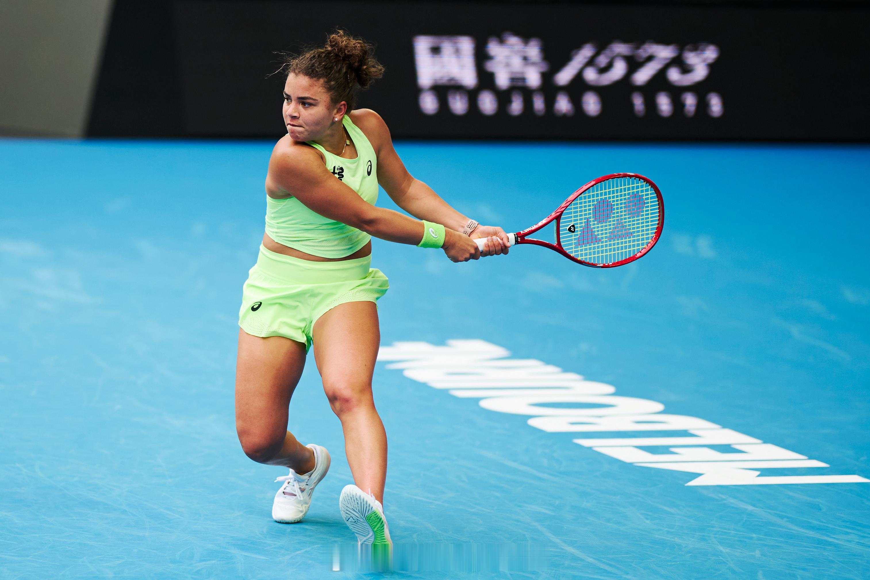 YONEX与网球 【重返墨尔本：澳网奏响南半球盛夏乐章】网坛新赛季的大幕应声开启